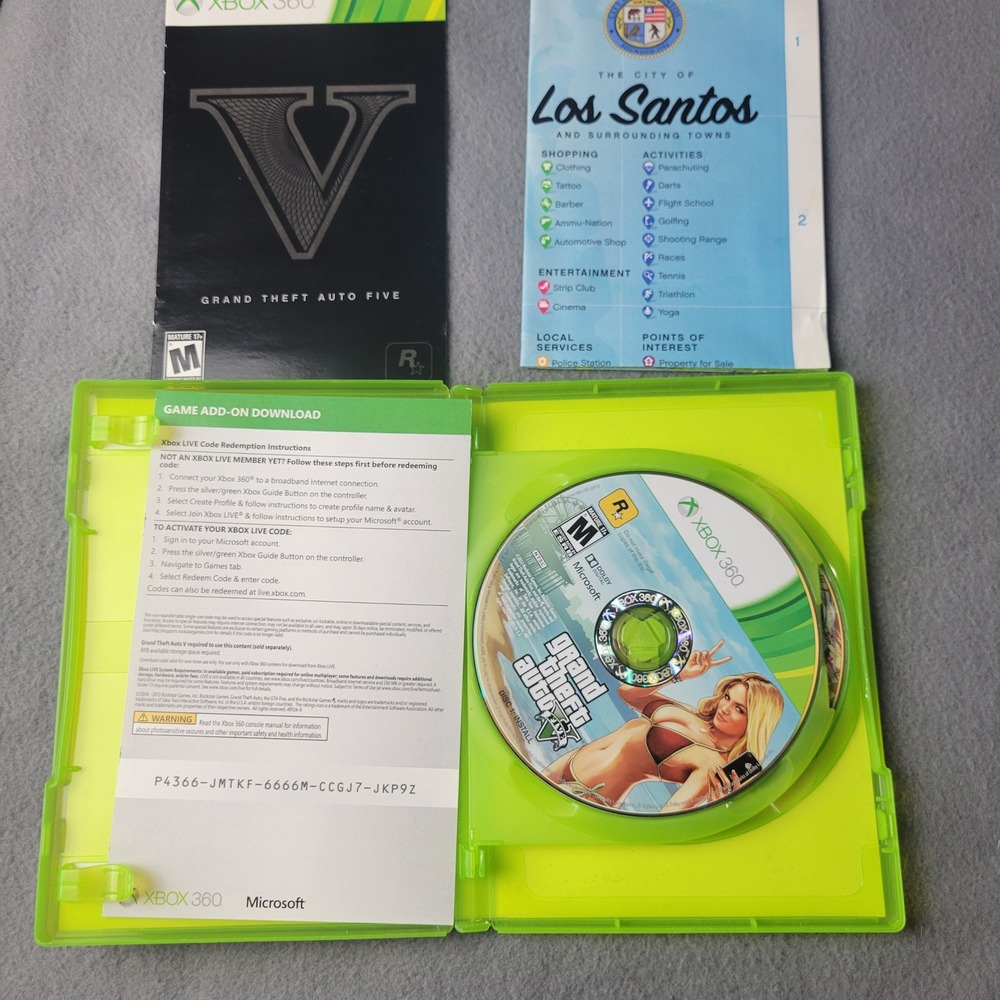 Grand Theft Auto V GTA 5 Xbox 360 Rockstar Games 2-Disc Set with Map Manual - Picture 2 of 6